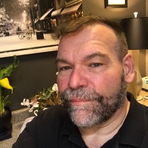 Meet your Posher, Posh